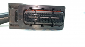 Фишка на блок ECU компьютер двигателя Honda Accord 23- hybrid, большая