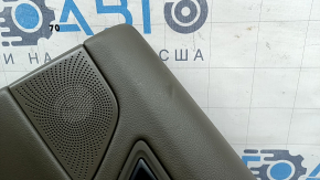 Обшивка двери карточка задняя правая в сборе Audi Q5 8R 09-17 бежевый truffelbeige, с бежевой вставкой кожа, подлокотник кожа, молдинг под дерево глянец, Premium Plus, Bang and Olufsen, царапины, вмятинка