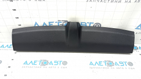Обшивка двери багажника верхняя Toyota Rav4 19-25 черная под камеру, потерта