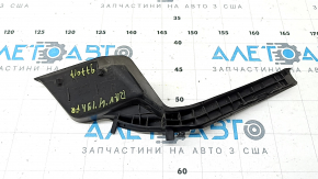 Уплотнитель решетки дворников правый Toyota Rav4 19-25 царапины