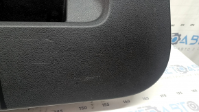Обшивка двери багажника нижняя VW Tiguan 18-24 черная, царапины, затерта