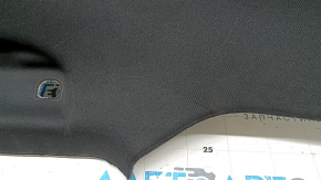 Căptușeală plafon neagră pentru Toyota Rav4 19-20 (sub trapa), cute, zgârieturi, necesită curățare