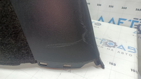 Обшивка арки правая VW Tiguan 18-19 черная под 3 ряда, с подстаканником, царапины