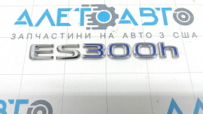Emblema cu inscripția ES300H de pe capacul portbagajului Lexus ES300h 19-22