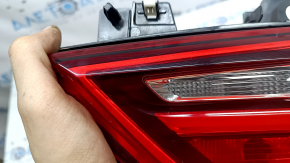 Фонарь внутренний двери багажника правый BMW X2 F39 18-23 царапины