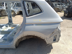 Aripă spate stânga VW Tiguan 18-24 lungă pe caroserie, albă, lovituri