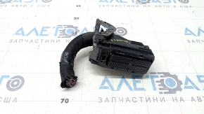 Фишка на блок ECU компьютер двигателя Lexus ES300h 19-21 большая