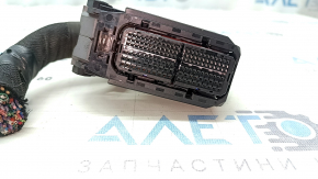 Фишка на блок ECU компьютер двигателя Lexus ES300h 19-21 большая