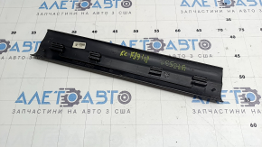 Накладка порога внутренняя передняя левая BMW X2 F39 18-23 черная, царапины, потерто