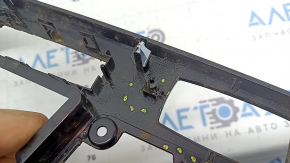 Ornament consolă centrală BMW X2 F39 18-22, negru lucios, zgârieturi, lipici, suport rupt, suport rupt