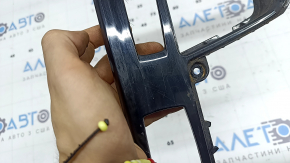 Ornament consolă centrală BMW X2 F39 18-22, negru lucios, zgârieturi, lipici, suport rupt, suport rupt