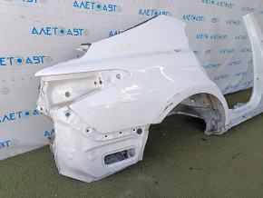 Четверть крыло задняя правая Toyota Camry v70 18-24 без BSM, отпилена, с центральной стойкой, белая, примята