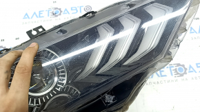 Фара передняя правая в сборе Ford Mustang mk6 18-23 LED, под полировку, царапины