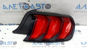 Фонарь правый Ford Mustang mk6 18-23