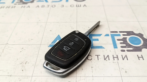 Ключ Hyundai Sonata 15-17 4 кнопки, сколы