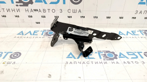 Кронштейн крыла передний левый Audi A4 B9 17-20 нижний