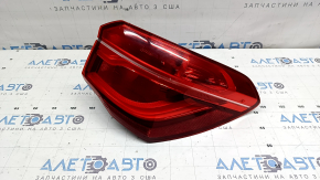 Фонарь внешний крыло правый BMW X1 F48 16-19 LED, царапины, трещины под стеклом