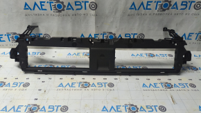 Крепление решетки радиатора Audi A4 B9 17-25