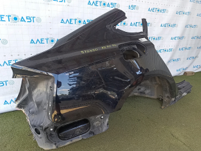 Aripa spate dreapta a Audi A5 F5 18-25 5D este tăiată cu ferăstrăul, neagră, gaură care nu este din fabrică, țepi