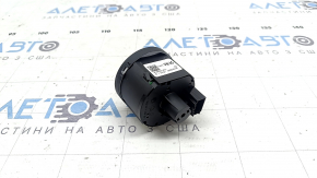 Control automat al farurilor VW Atlas 21-23 sub proiectoarele de ceață, cu faruri automate
