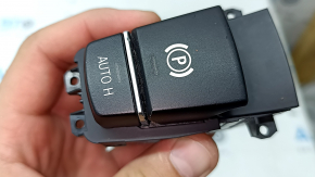 Кнопка паркинга BMW 5 F10 11-16 с AutoHold, трещины, тычка