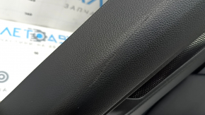 Ornamente ușă spate stânga Honda CRV 23-26 negru, cotiera din piele neagră cu cusături portocalii, Sport, bandaj negru lucios, cu mâner și ornament pentru controlul ridicării geamului, zgârieturi