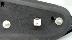 Lampa interioară a ușii portbagajului, dreapta, Honda CRV 23-26, este uzată