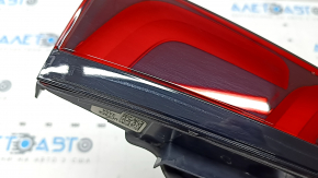 Lampa interioară a ușii portbagajului, dreapta, Honda CRV 23-26, este uzată