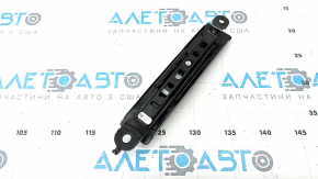 Кронштейн водительского ремня безопасности Honda CRV 23-26 черная накладка