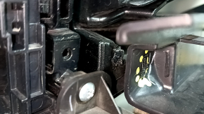 Решетка радиатора grill Honda CRV 23-26 HEV с черным глянцевым молдингом, с эмблемой, надломано крепление накладки