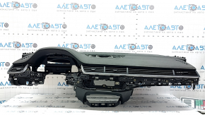Торпедо передняя панель с AIRBAG Audi Q7 16-19 без проекции, кожа черная, с дефлекторами воздуховода, под химчистку, ржавый пиропатрон