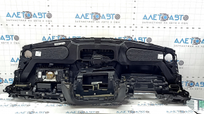 Торпедо передняя панель с AIRBAG Audi Q7 16-19 без проекции, кожа черная, с дефлекторами воздуховода, под химчистку, ржавый пиропатрон
