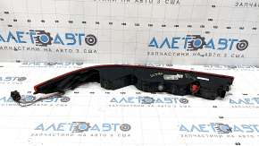 Lampă bara spate stânga Audi Q7 16-26 zgârietură