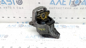 Microfisuri la suportul motor stânga la Audi Q7 16-26 2.0T