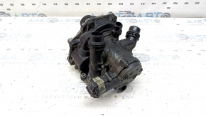 Помпа охлаждения с корпусом термостата в сборе Audi Q7 16-26 2.0T