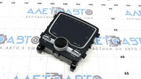 Panoul de control MMI al modelului Audi Q7 16-18 are un strat umflat, zgârieturi și o umflătură pe buton