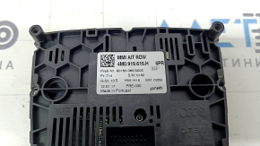 Panoul de control MMI al modelului Audi Q7 16-18 are un strat umflat, zgârieturi și o umflătură pe buton