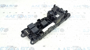 Блок предохранителей ВВБ Ford Fusion mk5 13-20 plug-in