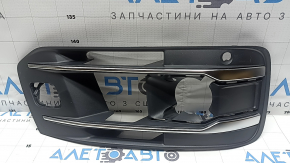 Решетка переднего бампера правая Audi Q7 16-19 хром под парктроник и радар с накладкой