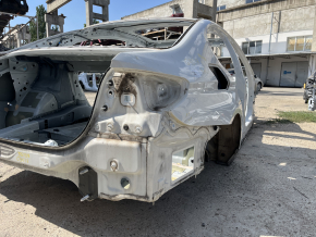 Aripă spate dreapta BMW 5 G30 17-23 pe caroserie, alb, partea din spate