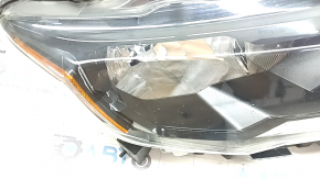 Фара передняя правая Nissan Rogue 17-20 галоген, песок, трещина в корпусе