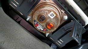Торпедо передняя панель с AIRBAG Nissan Rogue 14-20 черная, ржавый пиропатрон