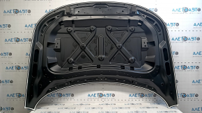 Capota goală a unui Land Rover Range Rover 18-21.