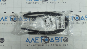 Уплотнитель решетки радиатора Hyundai Santa Fe 24-26