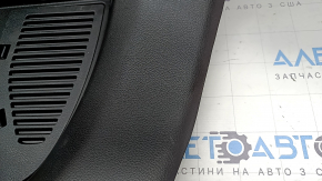 Ornamente arc stânga pentru Nissan Rogue 19-20, negre, pentru 2 rânduri de scaune, cu ornamente, zgârieturi, uzate