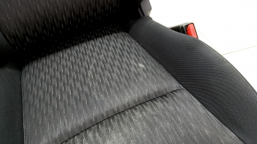 Scaun pasager Nissan Rogue 17-20 fără airbag, mecanic, material textil negru, curățabil chimic