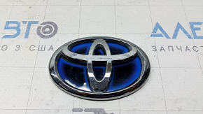 Эмблема двери багажника Toyota Prius 50 16-22 сломаны направляющие, царапины