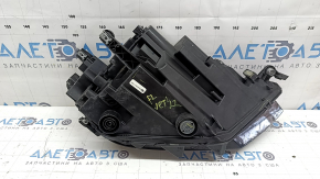 Фара передняя левая VW Jetta 19-24 в сборе LED, сколы