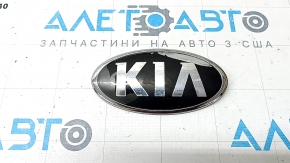 Эмблема значок переднего бампера Kia Niro 17-22 облезло покрытие, вздулся лак