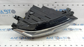 Фара передняя правая VW Jetta 19-24 в сборе LED, сколы, паутина под стеклом